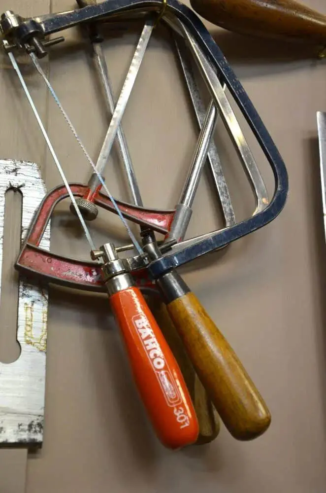 Bahco 301 Coping Saw – Best Compact Coping Saw for Tight Workspaces and Quick Adjustments